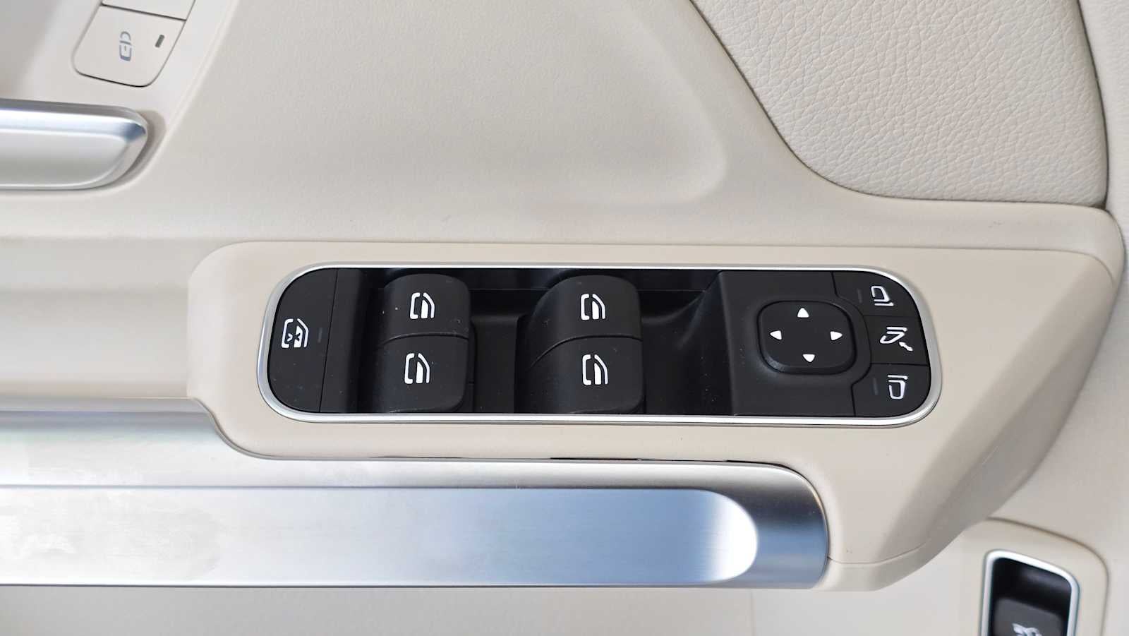 2026 Mercedes-Benz GLB 250 4MATIC® SUV