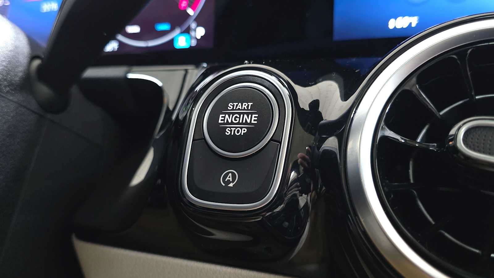 2026 Mercedes-Benz GLA 250 4MATIC® SUV