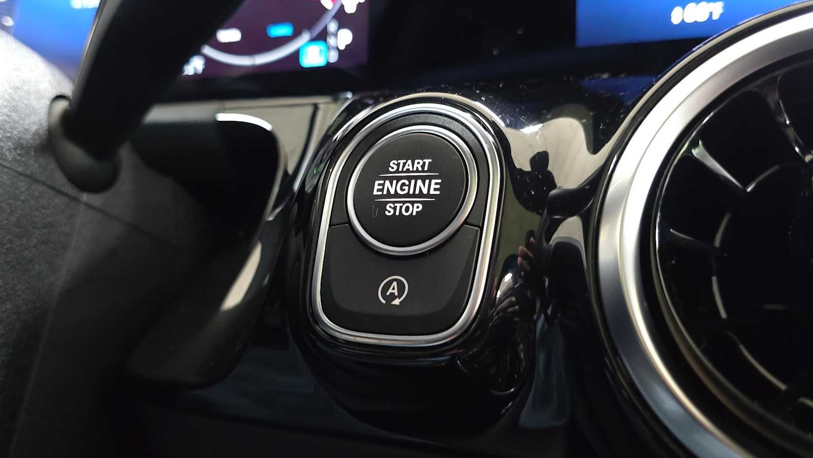 2026 Mercedes-Benz GLA 250 4MATIC® SUV