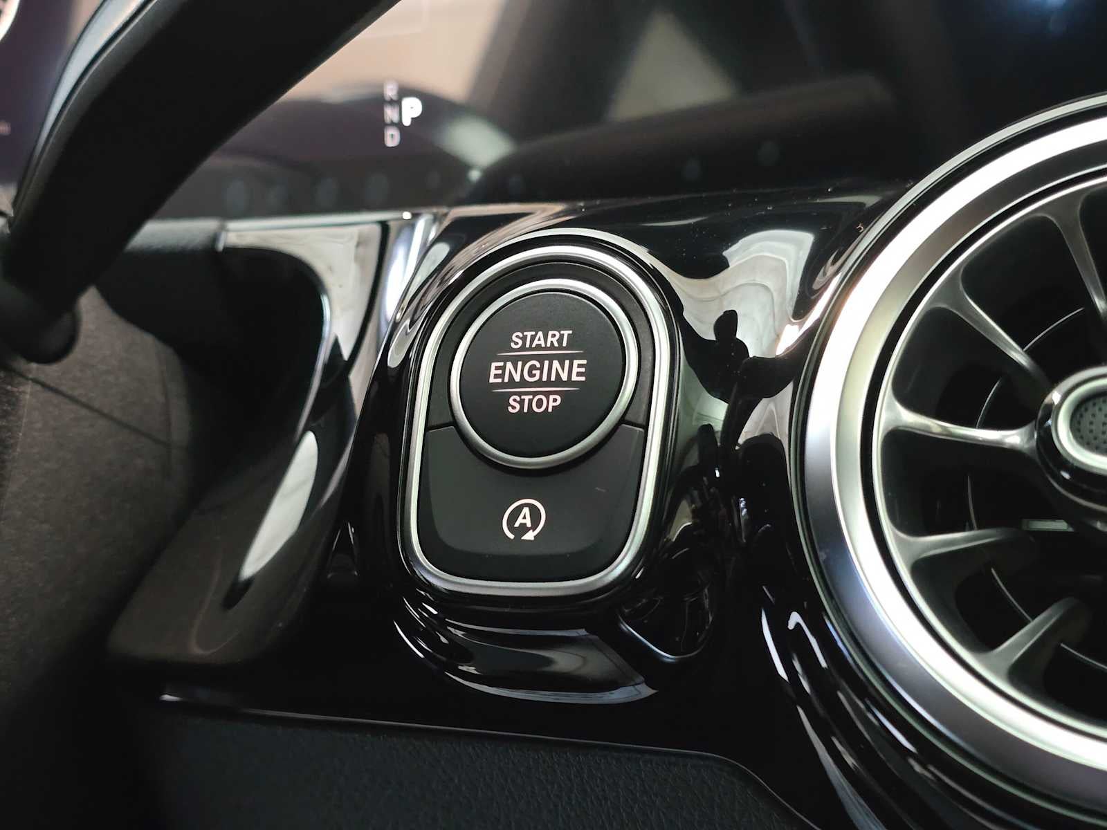 2026 Mercedes-Benz GLA 250 4MATIC® SUV