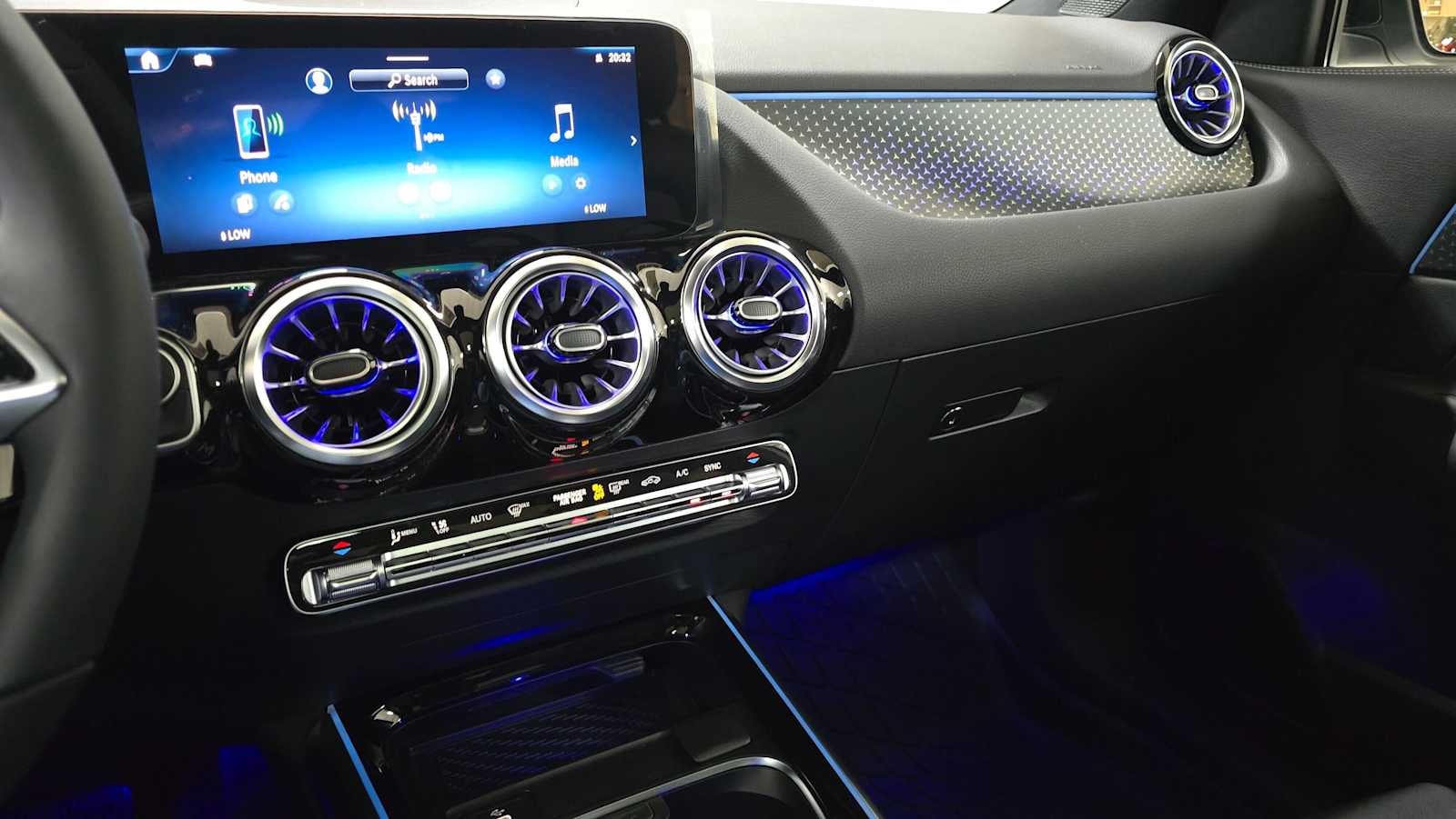 2026 Mercedes-Benz GLA 250 4MATIC® SUV