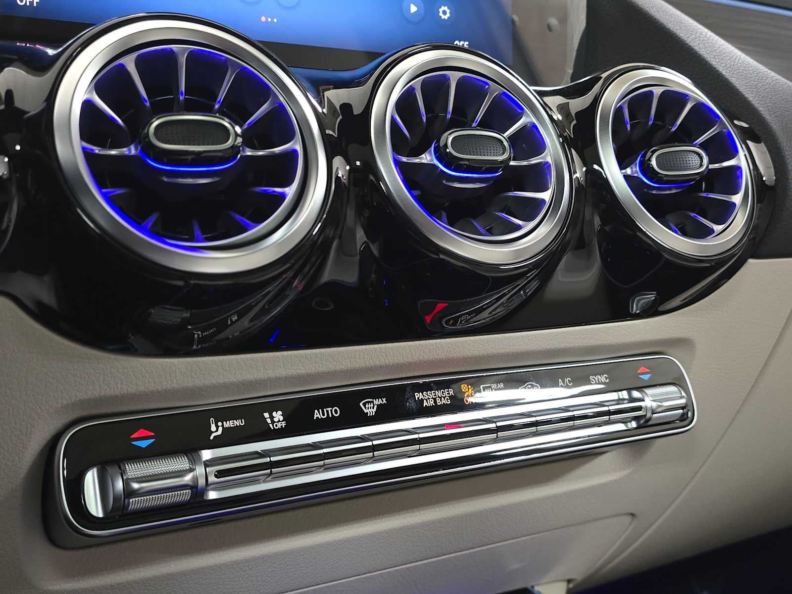 2026 Mercedes-Benz GLA 250 4MATIC® SUV