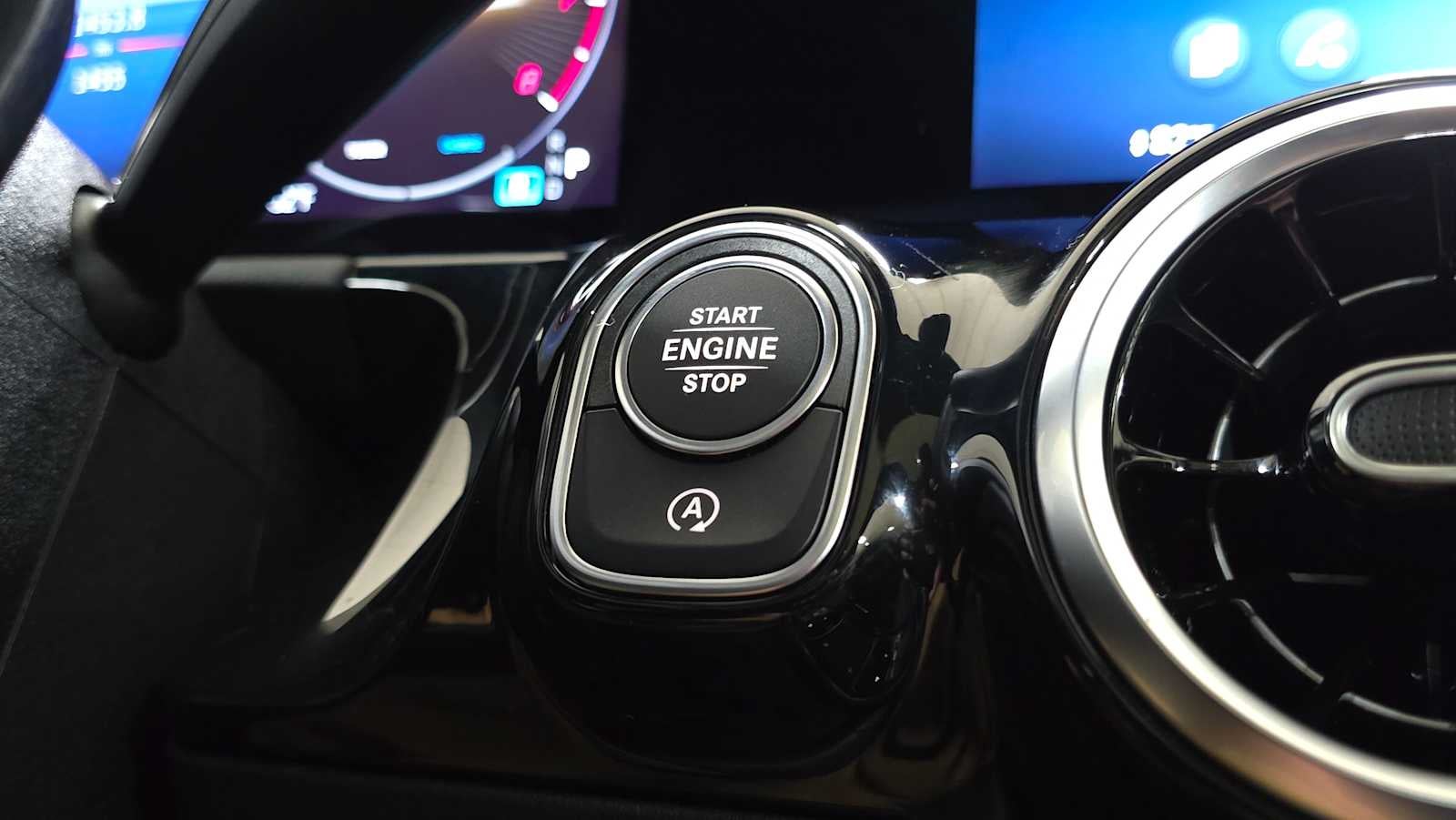 2026 Mercedes-Benz GLA 250 4MATIC® SUV