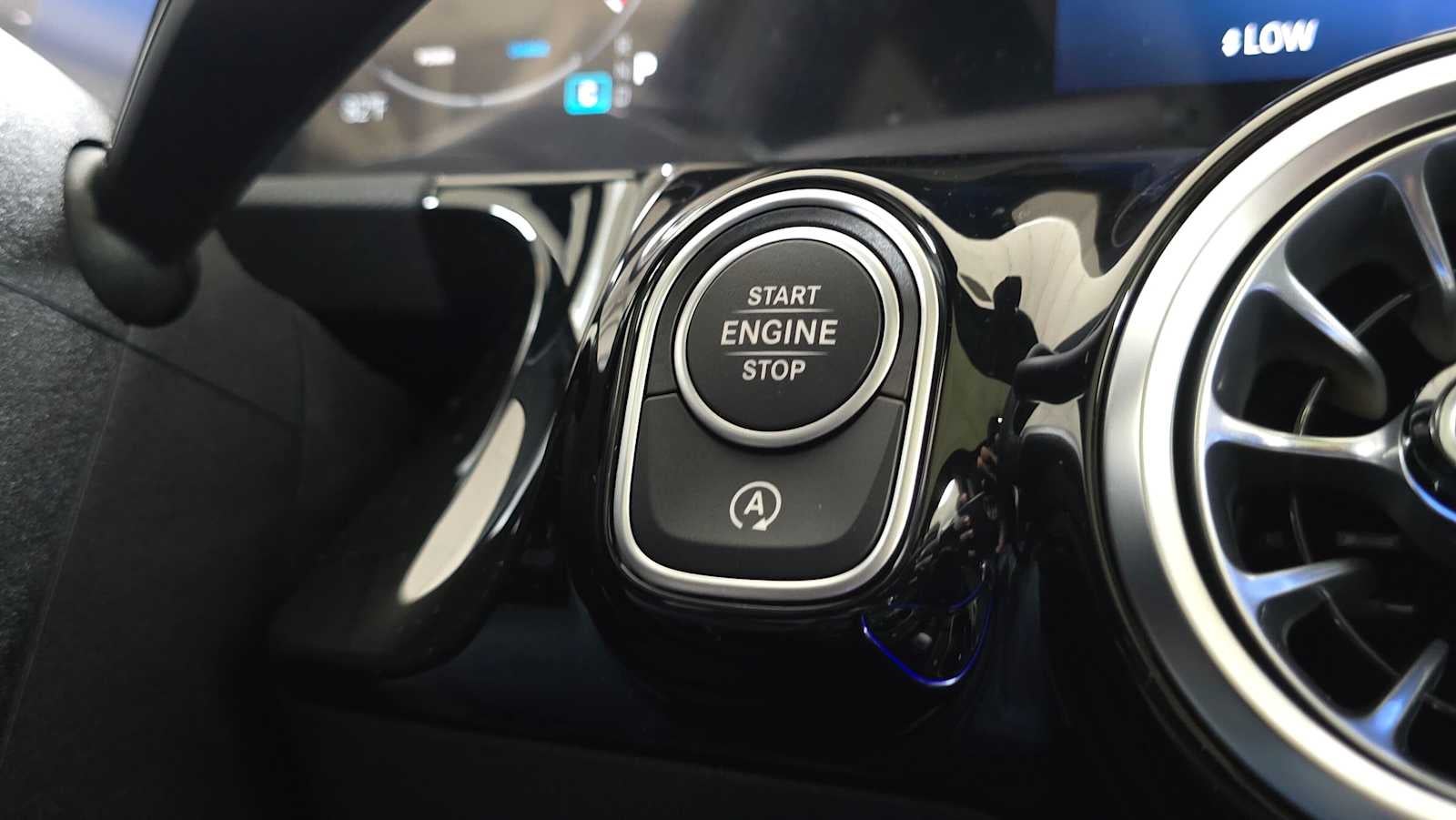 2026 Mercedes-Benz GLA 250 4MATIC® SUV