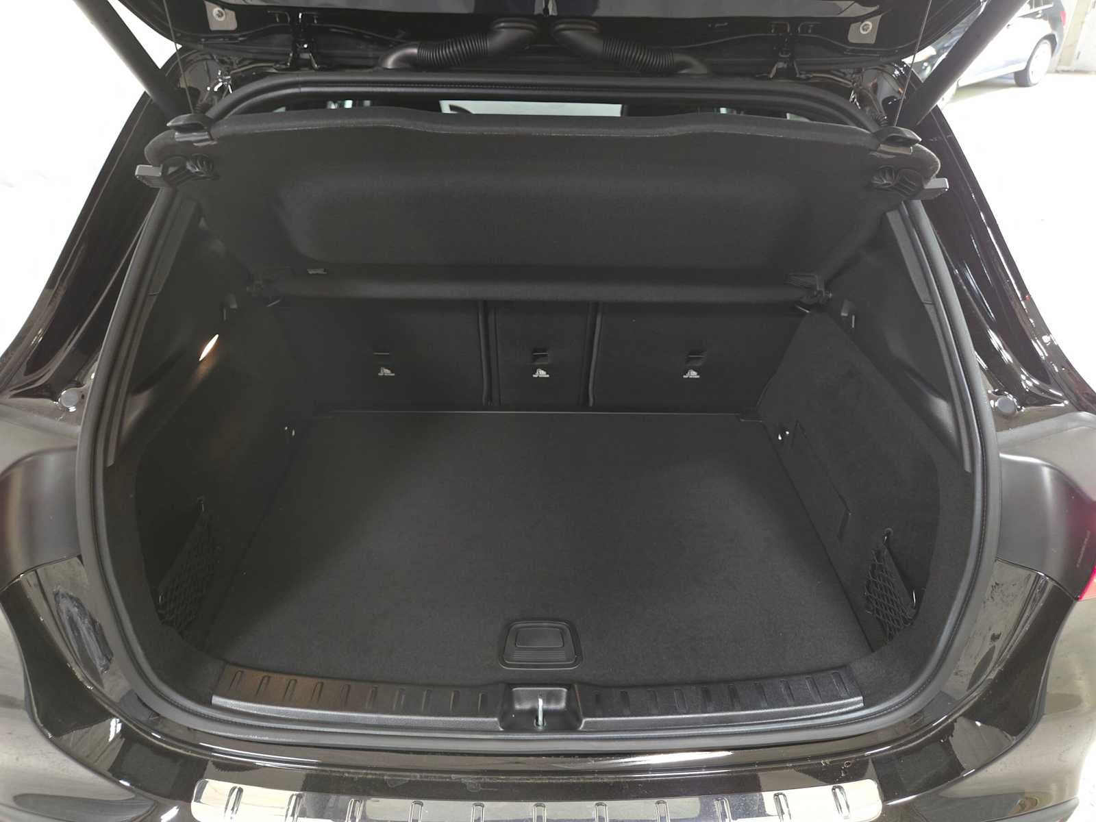 2026 Mercedes-Benz GLA 250 4MATIC® SUV