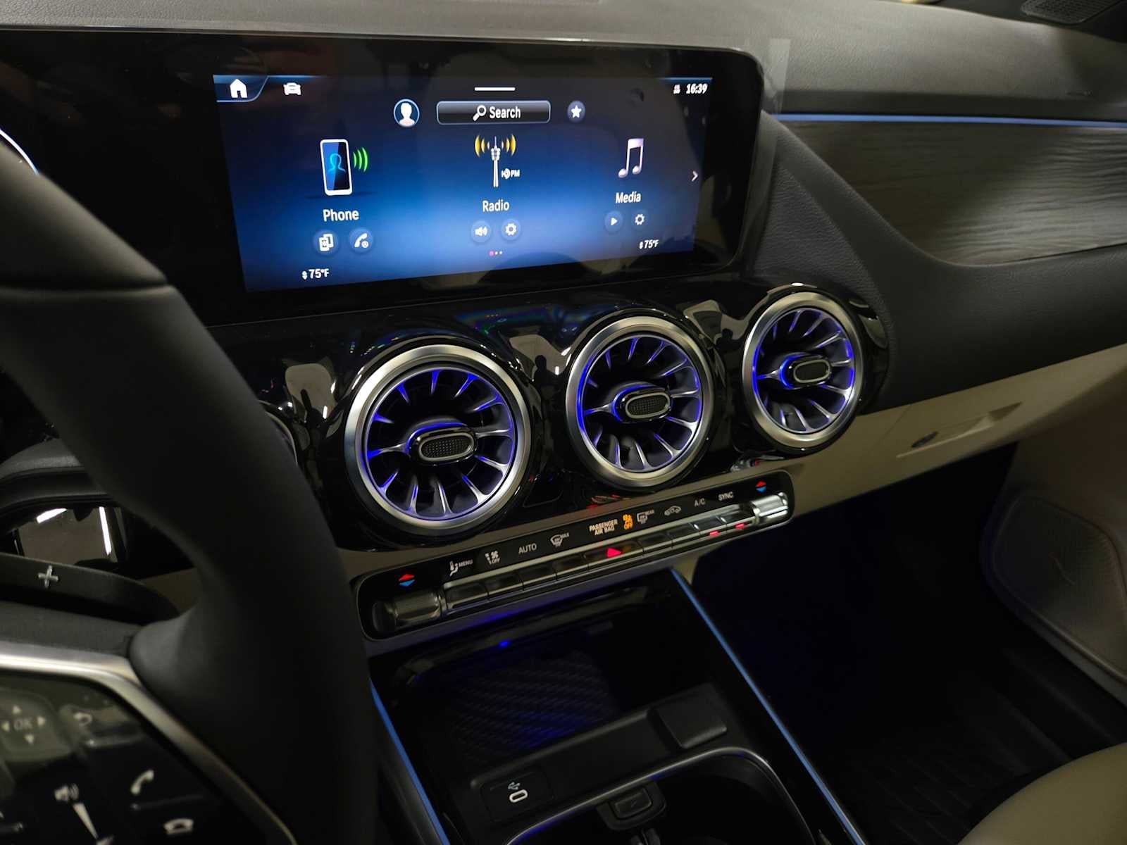 2026 Mercedes-Benz GLA 250 4MATIC® SUV