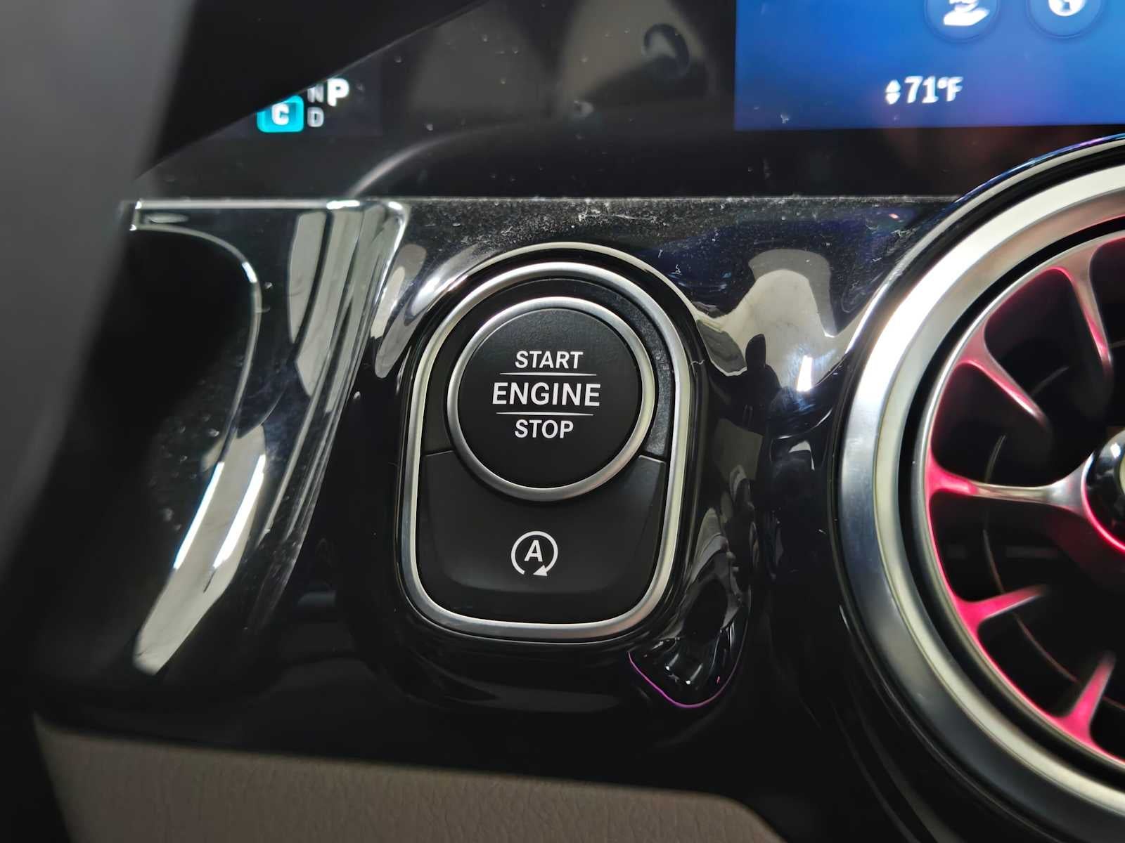 2026 Mercedes-Benz GLA 250 4MATIC® SUV