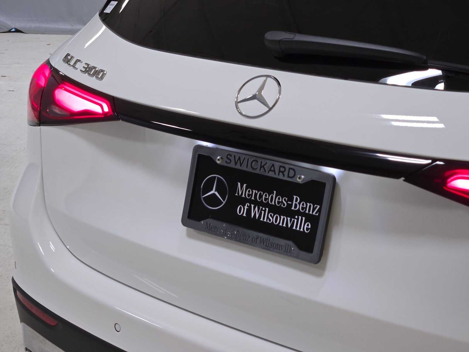 2027 Mercedes-Benz GLC 300 SUV