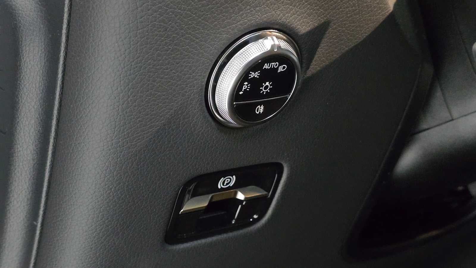 2026 Mercedes-Benz GLC 300 GLC 300