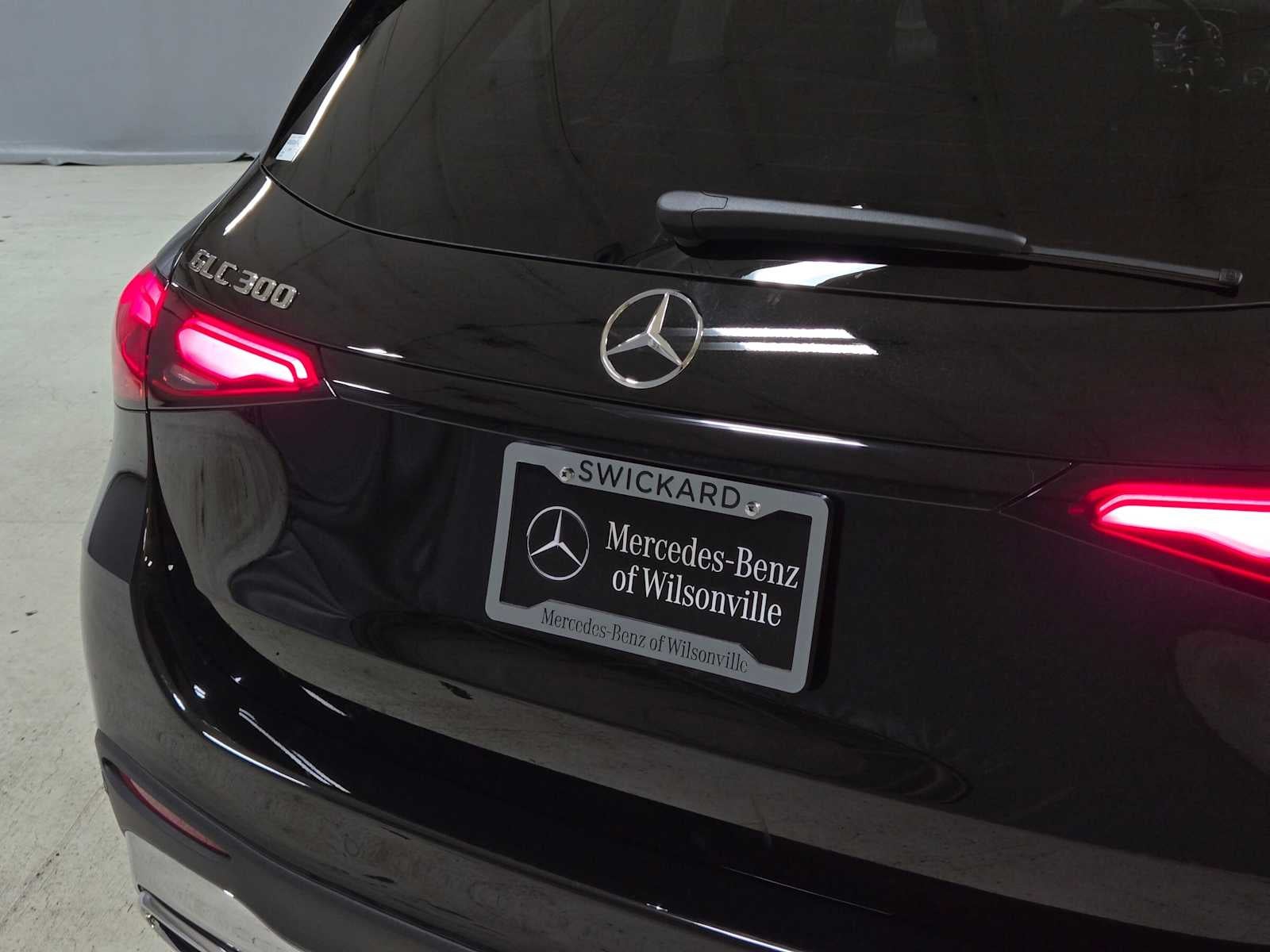 2027 Mercedes-Benz GLC 300 4MATIC® SUV
