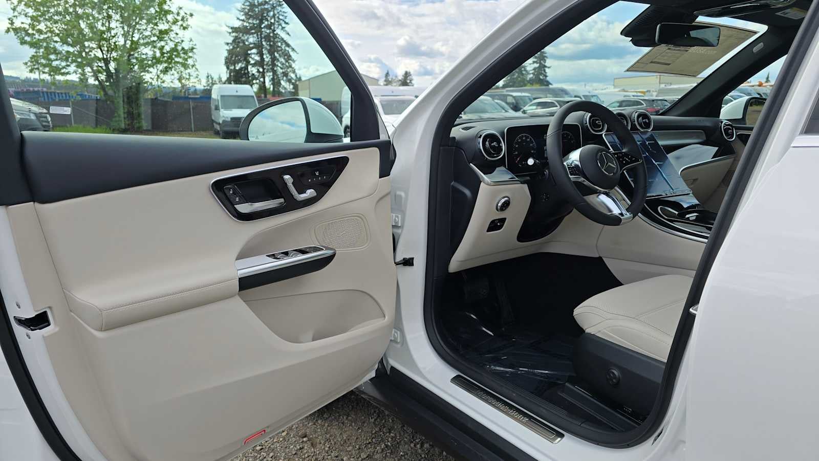 2026 Mercedes-Benz GLC 300 4MATIC® SUV