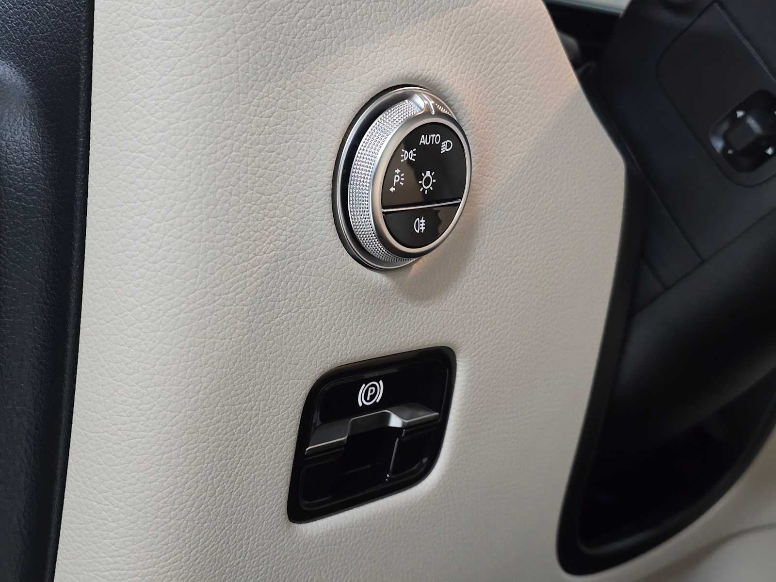 2027 Mercedes-Benz GLC 350e 4MATIC® SUV