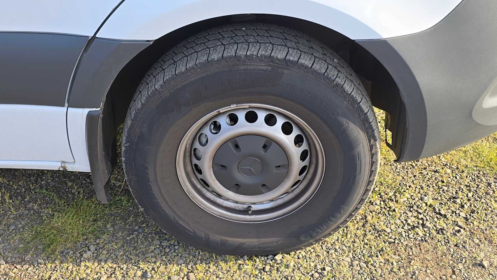 2025 Mercedes-Benz Sprinter 2500 Standard Roof I4 Diesel 144" RWD