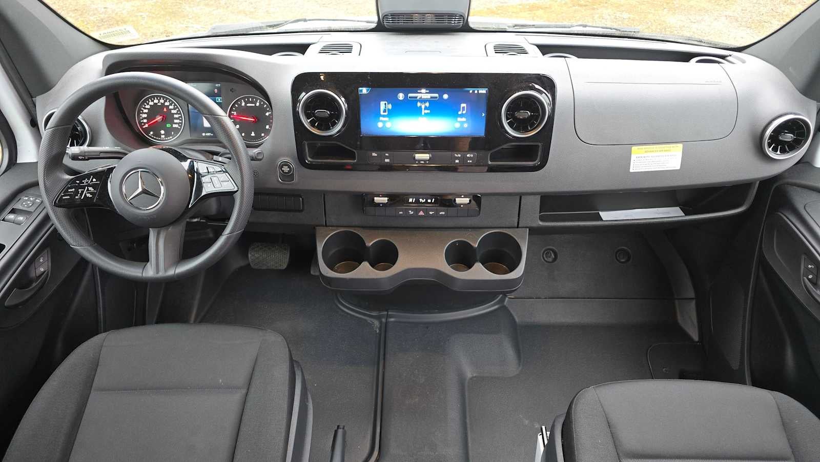 2025 Mercedes-Benz Sprinter 2500 Standard Roof I4 Diesel 144" RWD