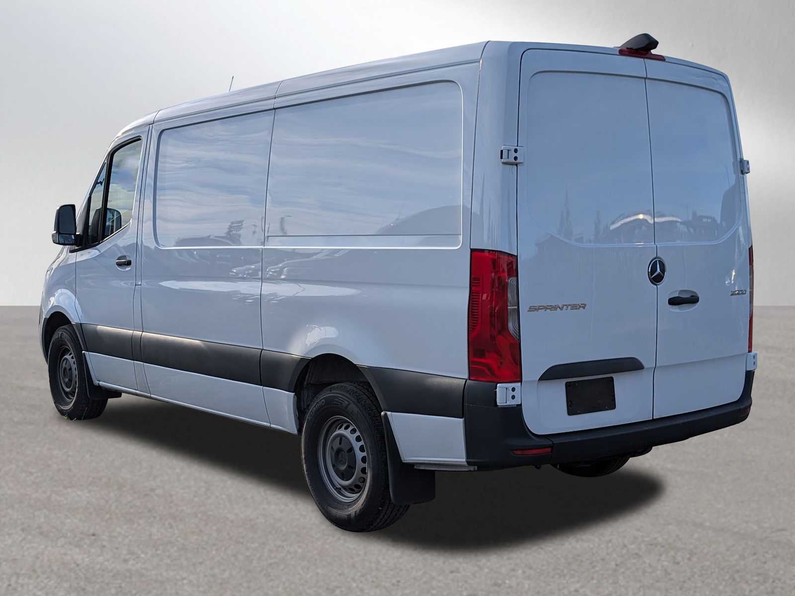 2025 Mercedes-Benz Sprinter 2500 Standard Roof I4 Diesel 144" RWD