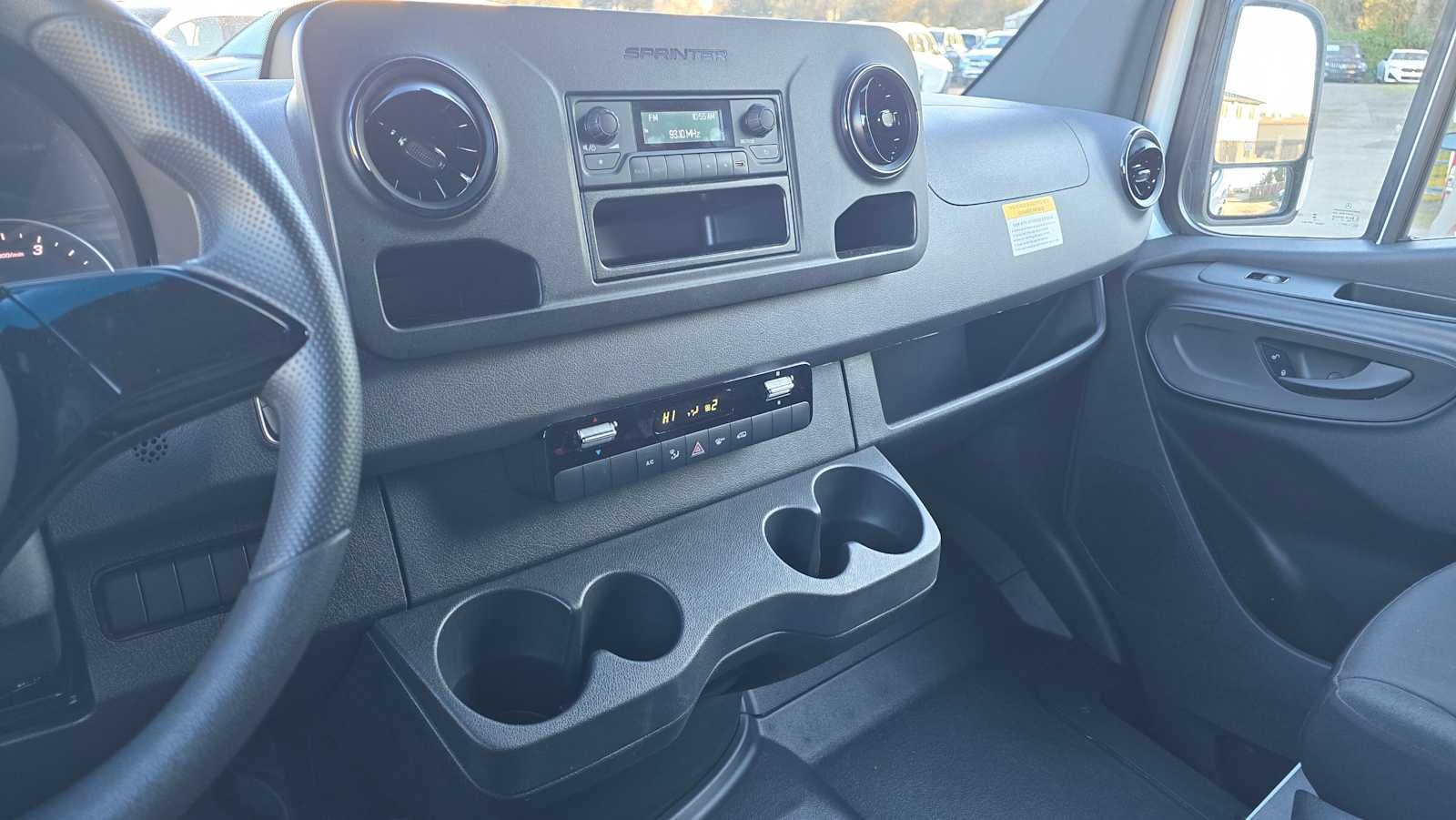 2025 Mercedes-Benz Sprinter 2500 Standard Roof I4 Diesel 144" RWD