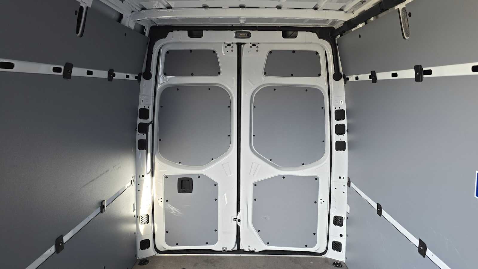 2025 Mercedes-Benz Sprinter 2500 Standard Roof I4 Diesel 144" RWD