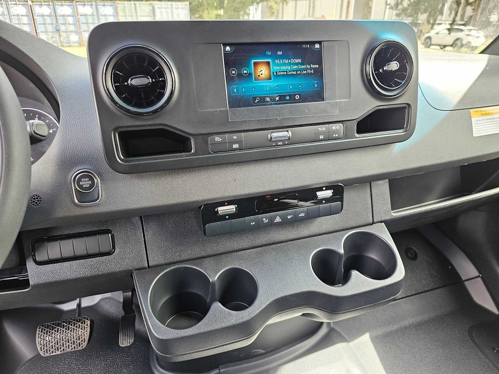 2024 Mercedes-Benz Sprinter 2500 High Roof I4 Diesel 170" RWD