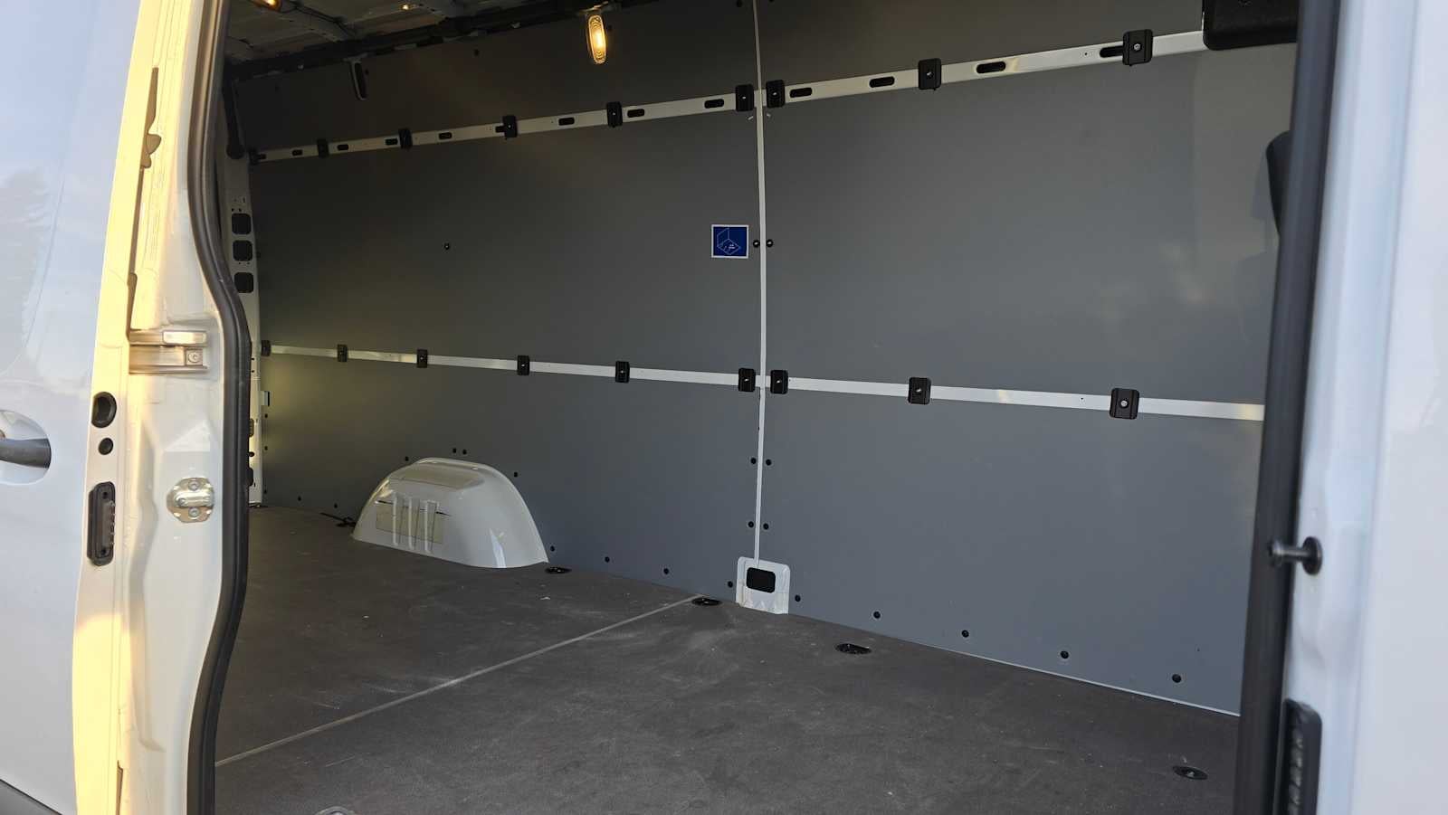 2025 Mercedes-Benz Sprinter 2500 High Roof I4 Diesel 170" RWD