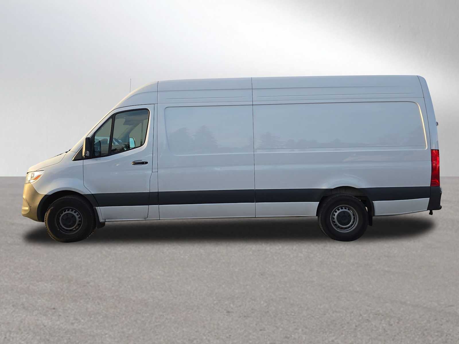 2025 Mercedes-Benz Sprinter 2500 High Roof I4 Diesel 170" RWD