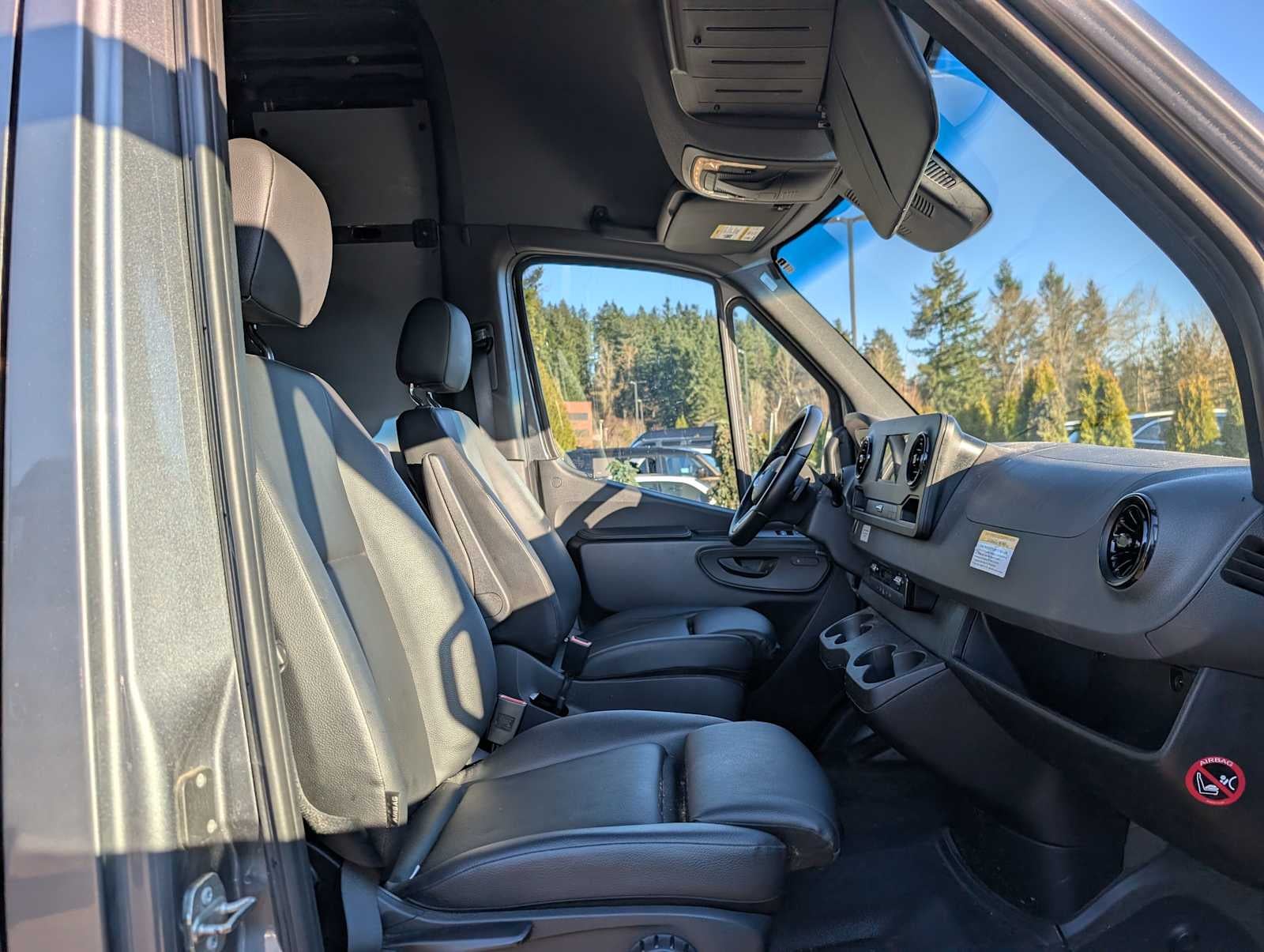 2022 Mercedes-Benz Sprinter 3500XD High Roof V6 170" Extended 4WD