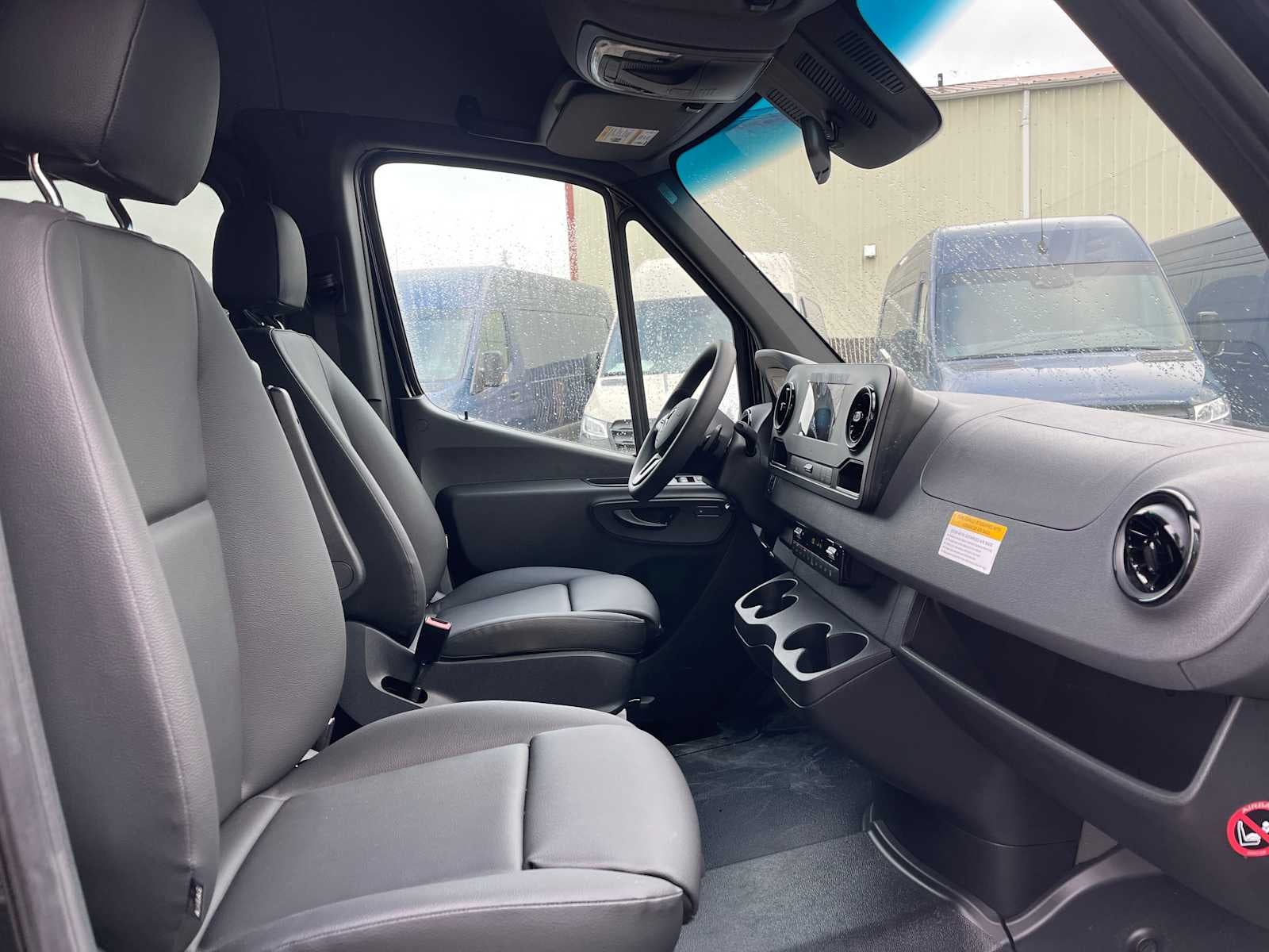 2024 Mercedes-Benz Sprinter 2500 Standard Roof I4 Diesel HO 144" RWD