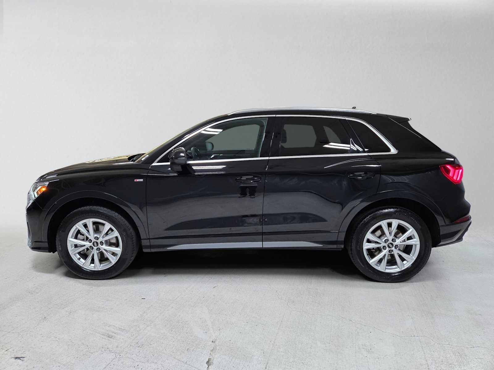 2025 Audi Q3 S line Premium