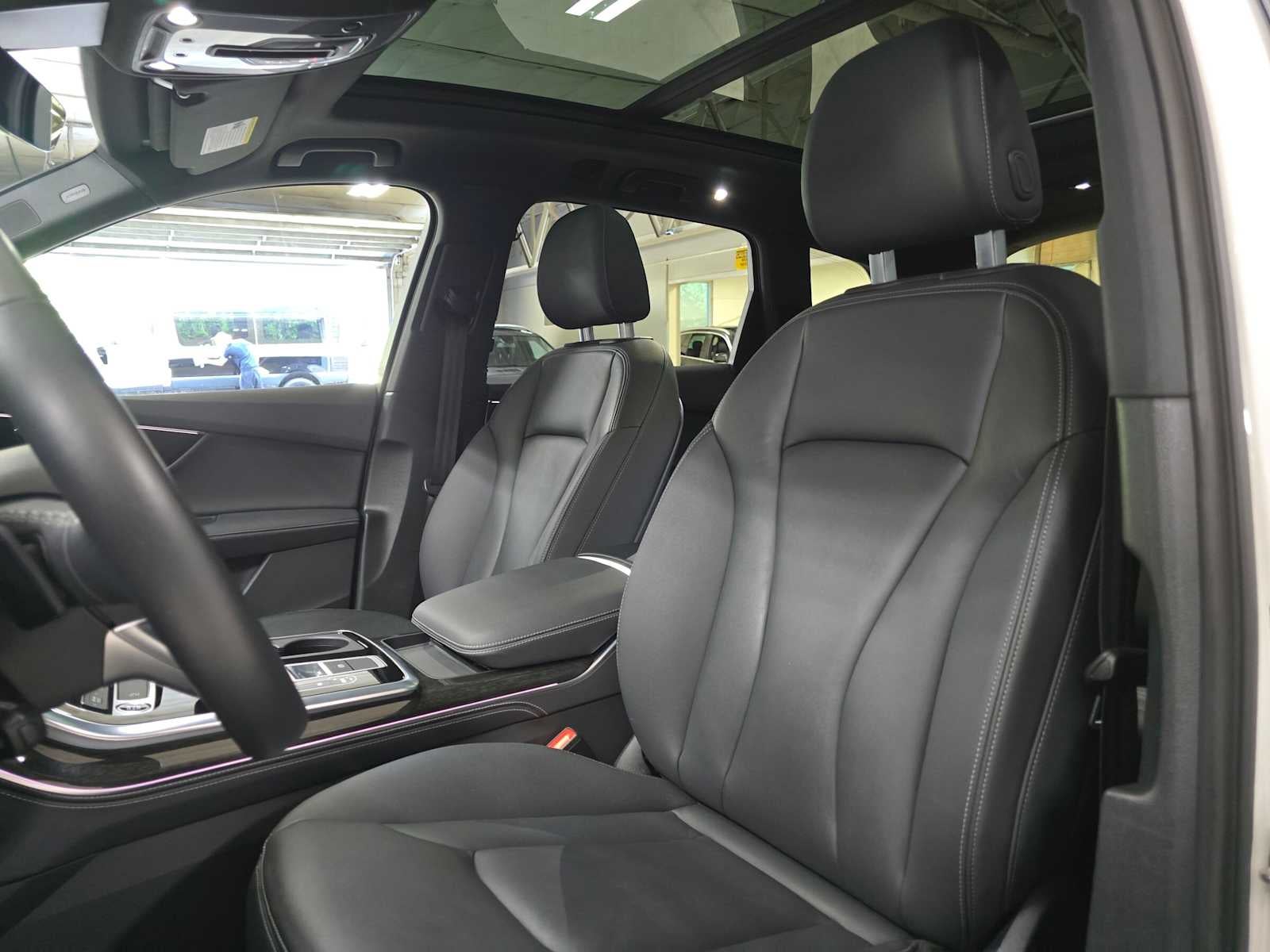 2025 Audi Q7 Premium Plus