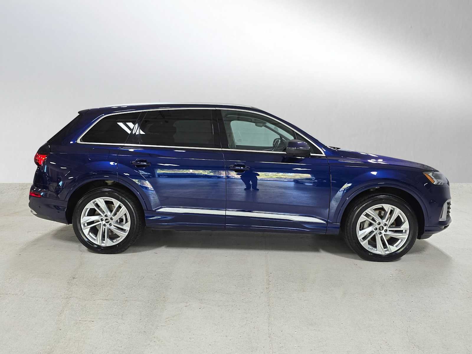 2024 Audi Q7 Premium Plus
