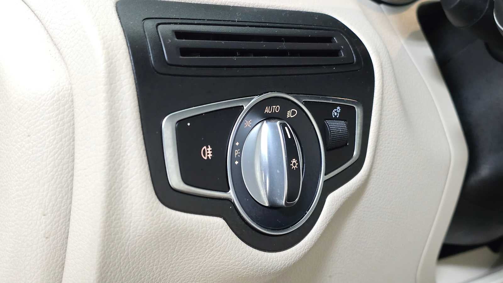 2019 Mercedes-Benz GLC 300 4MATIC® SUV