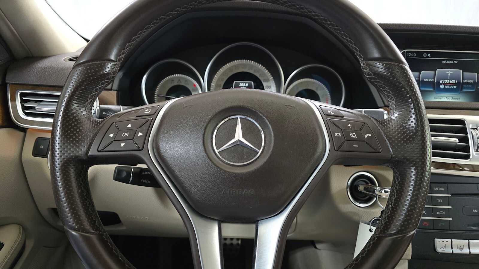 2016 Mercedes-Benz E 350 4dr Sdn RWD