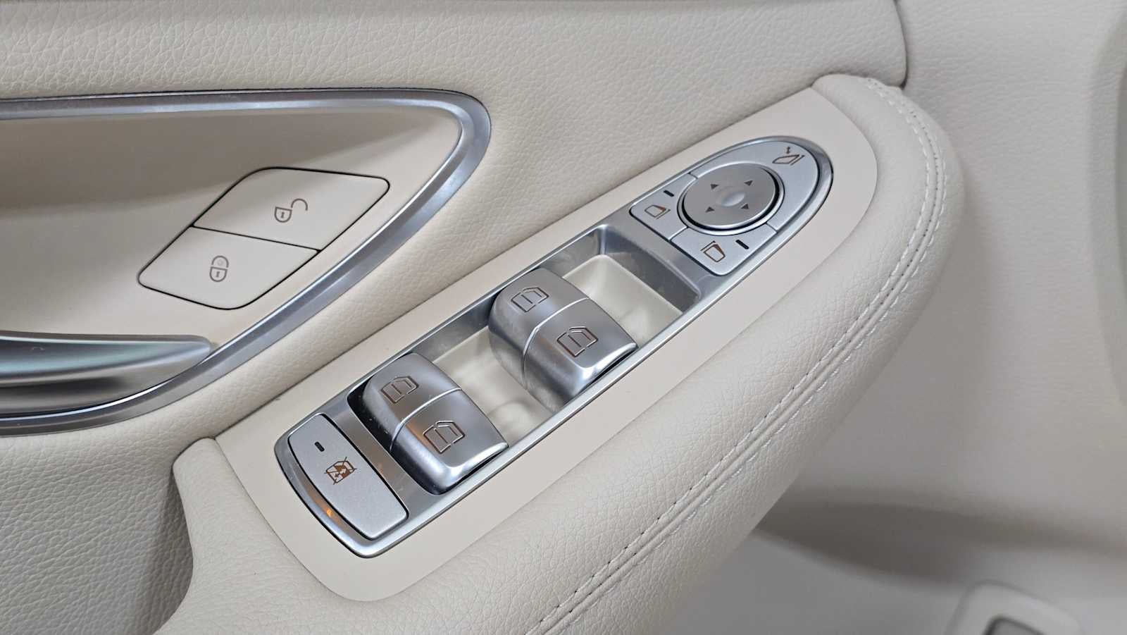 2018 Mercedes-Benz C 300 4MATIC® Sedan