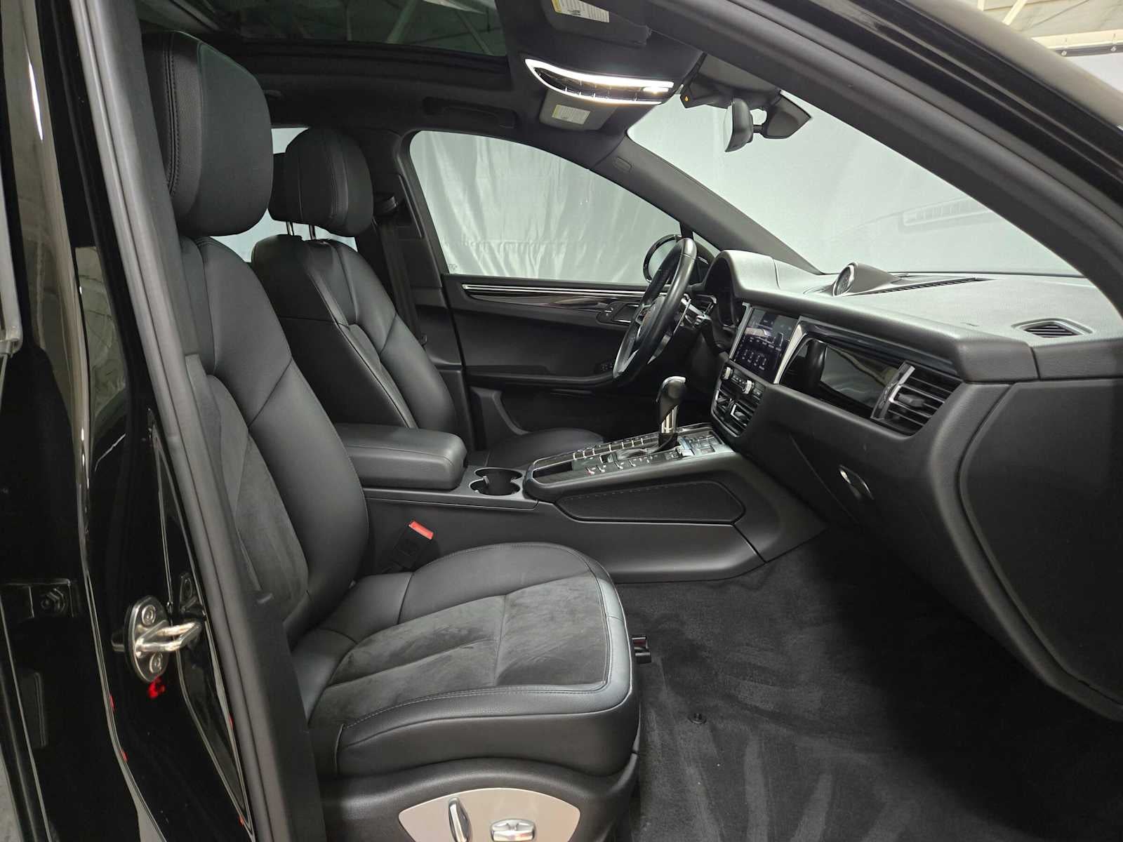 2019 Porsche Macan AWD