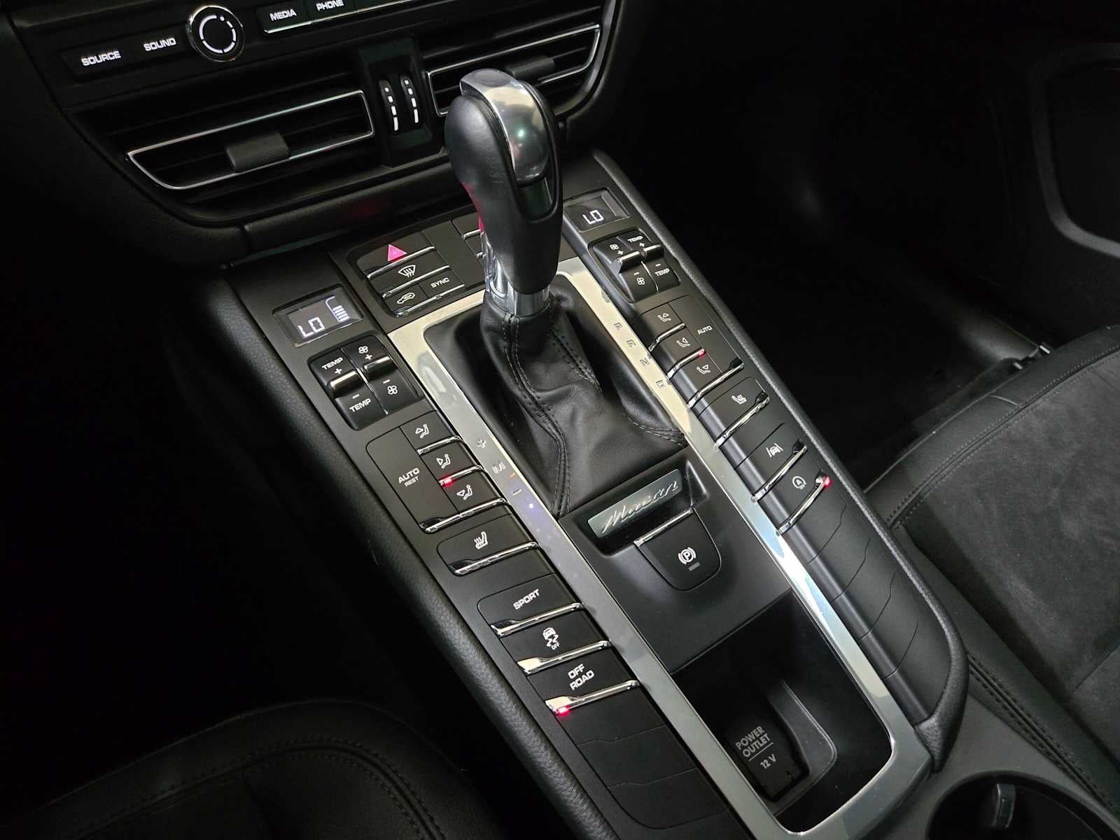 2019 Porsche Macan AWD