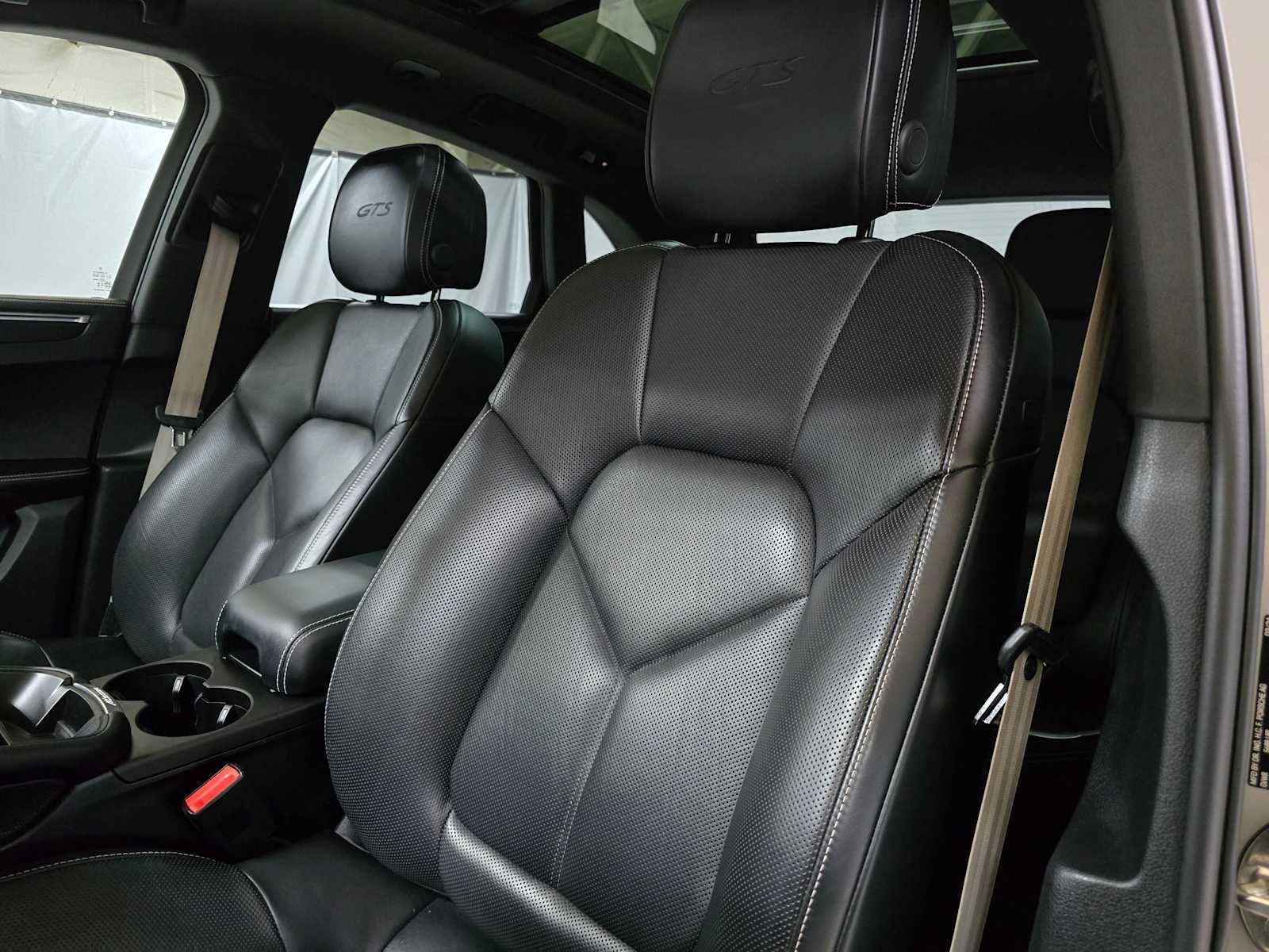 2024 Porsche Macan GTS