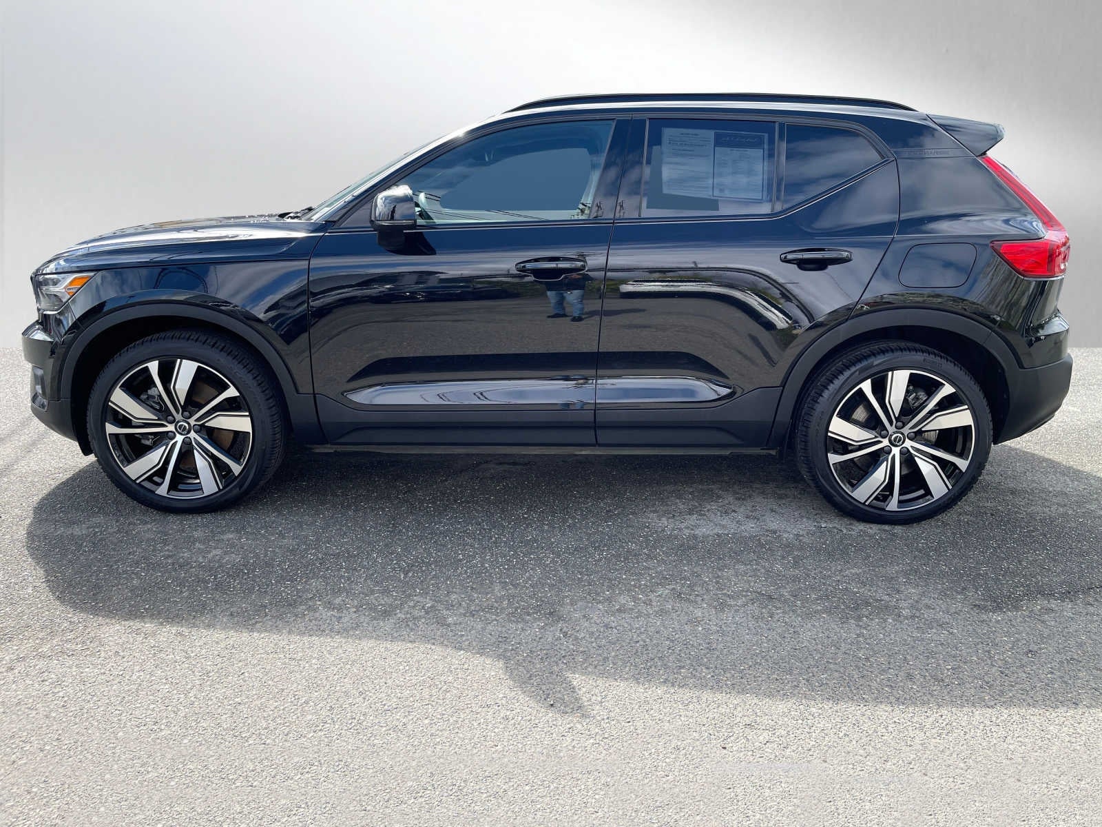 Used 2021 Volvo XC40 Recharge with VIN YV4ED3UR4M2542410 for sale in Seattle, WA