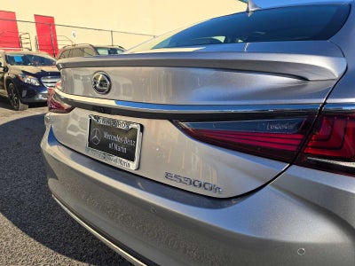 2025 Lexus ES ES 300h