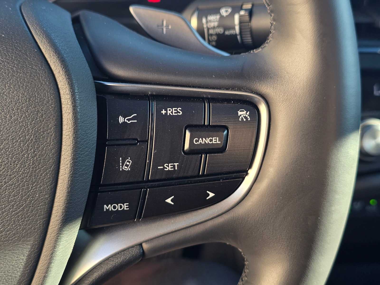 2025 Lexus ES ES 300h