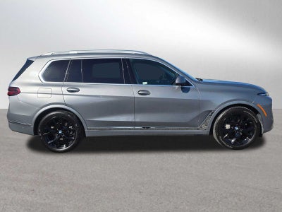2025 BMW X7 xDrive40i