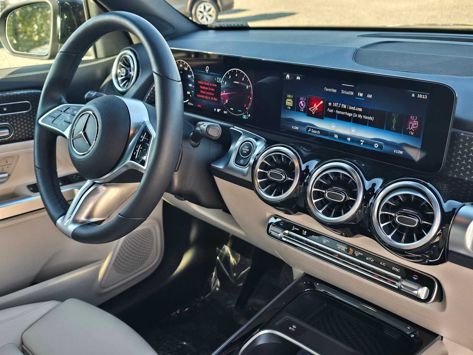 2025 Mercedes-Benz GLB GLB 250