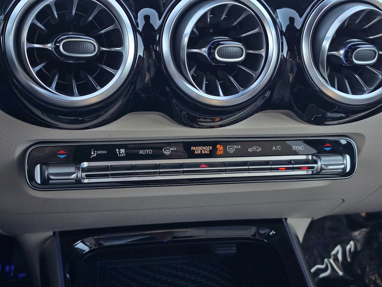 2025 Mercedes-Benz GLB GLB 250