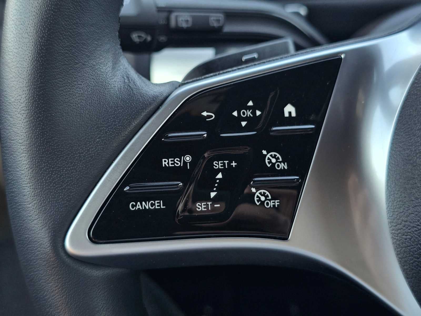 2025 Mercedes-Benz GLB GLB 250