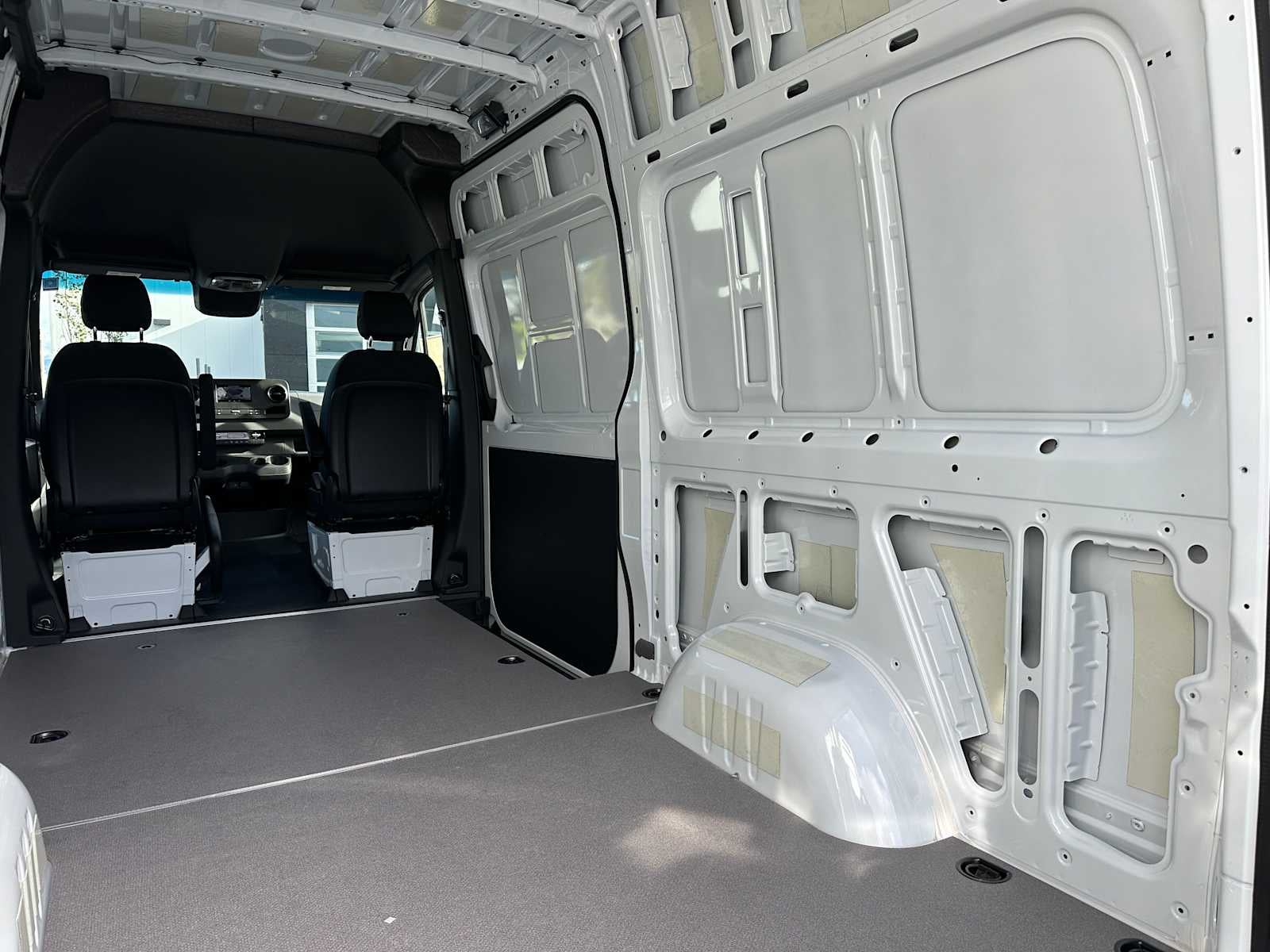 2023 Mercedes-Benz Sprinter 1500 Standard Roof I4 Gas 144" RWD