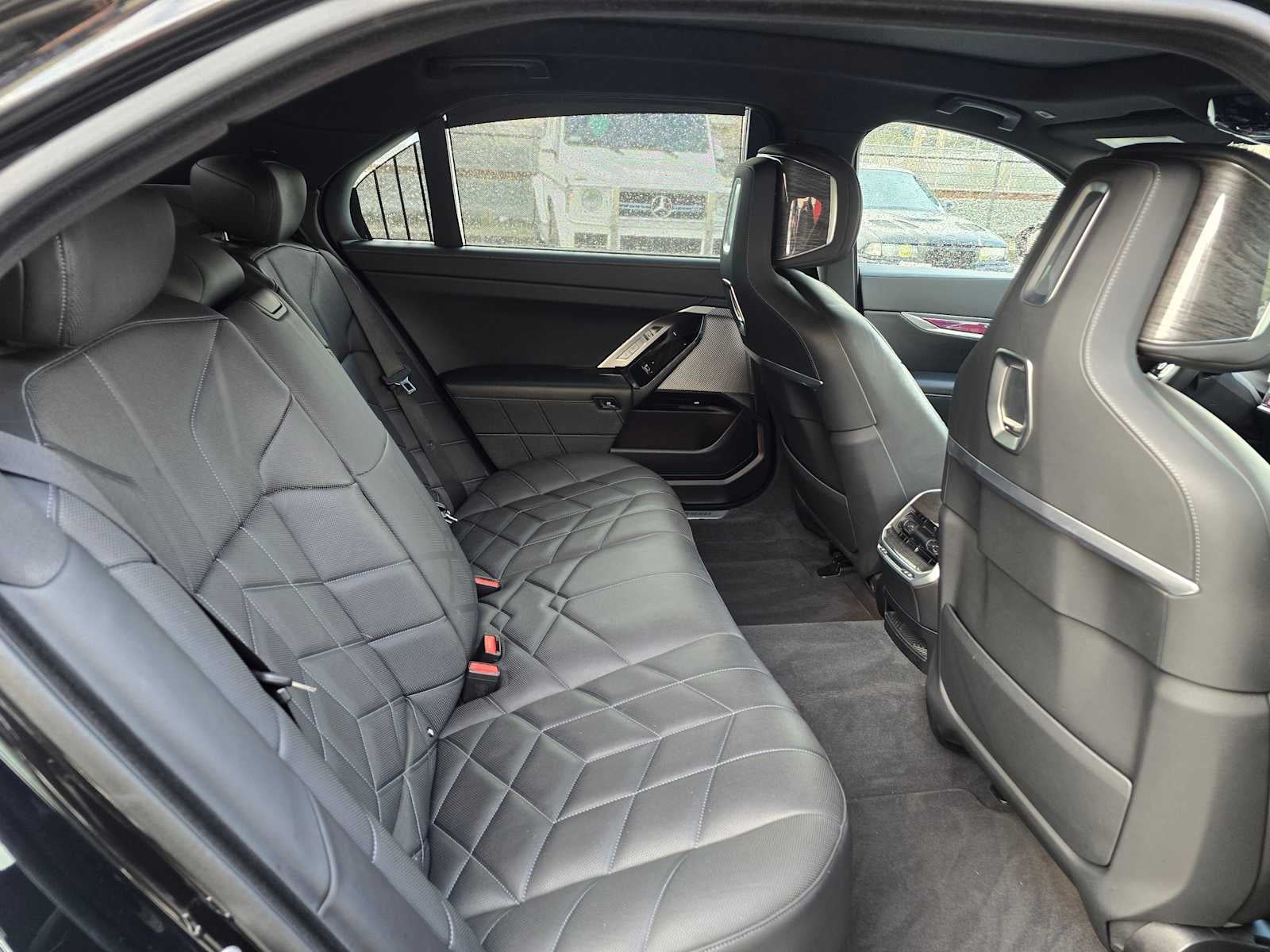 2024 BMW 7 Series 740i