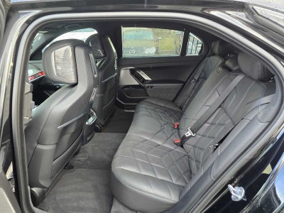 2024 BMW 7 Series 740i