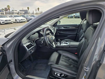 2020 BMW 7 Series 745e xDrive iPerformance