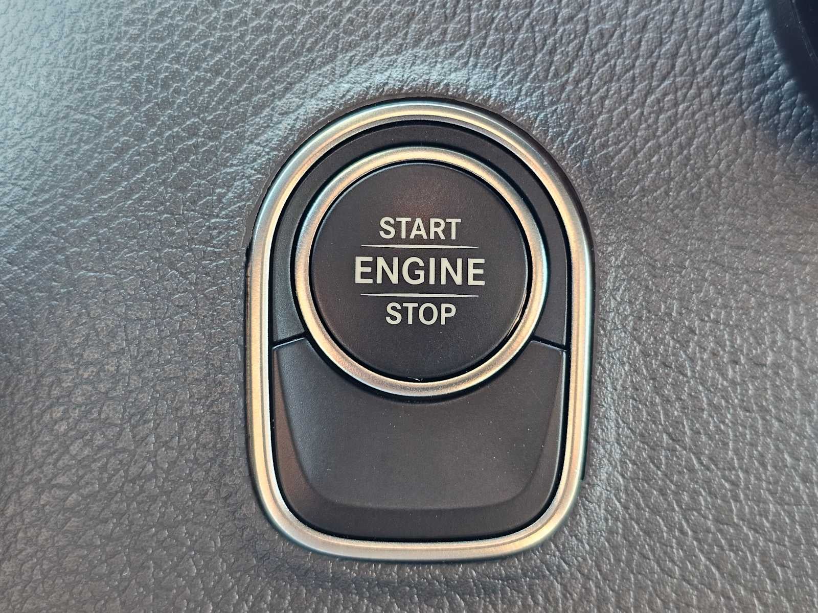 2025 Mercedes-Benz Sprinter 2500 Standard Roof I4 Diesel 144" RWD