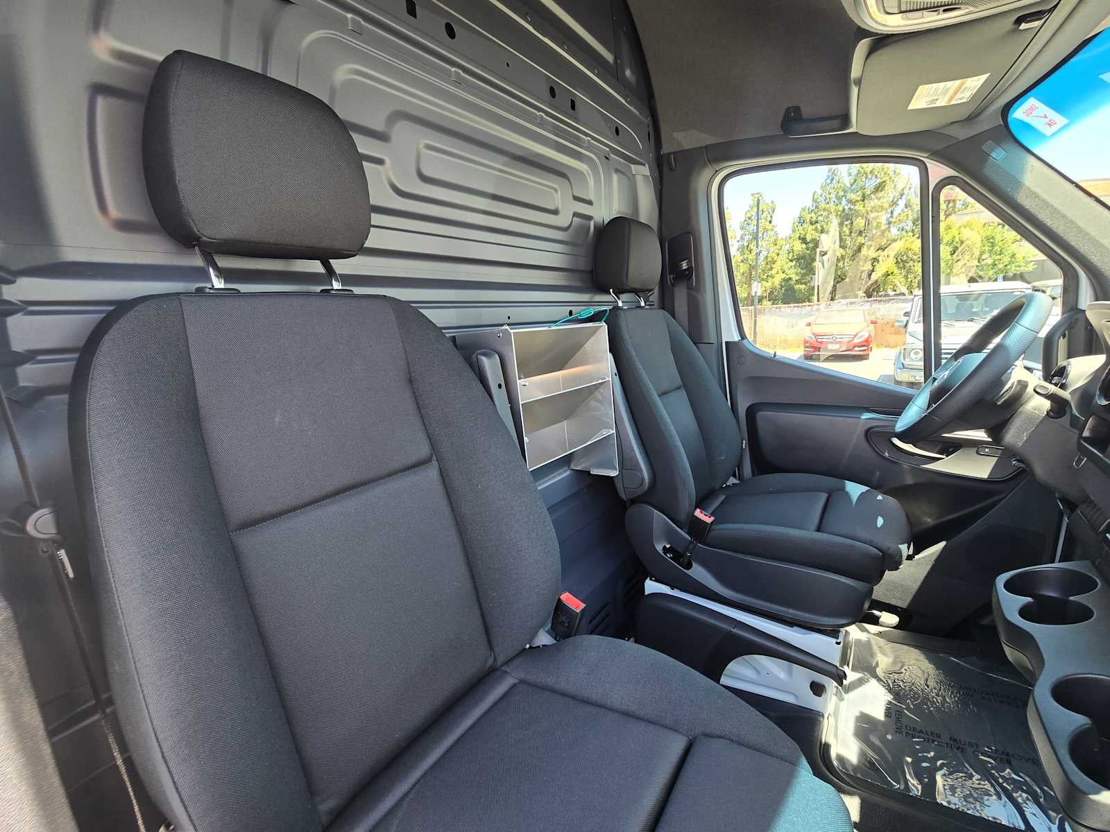 2025 Mercedes-Benz Sprinter 2500 Standard Roof I4 Diesel HO 144" RWD