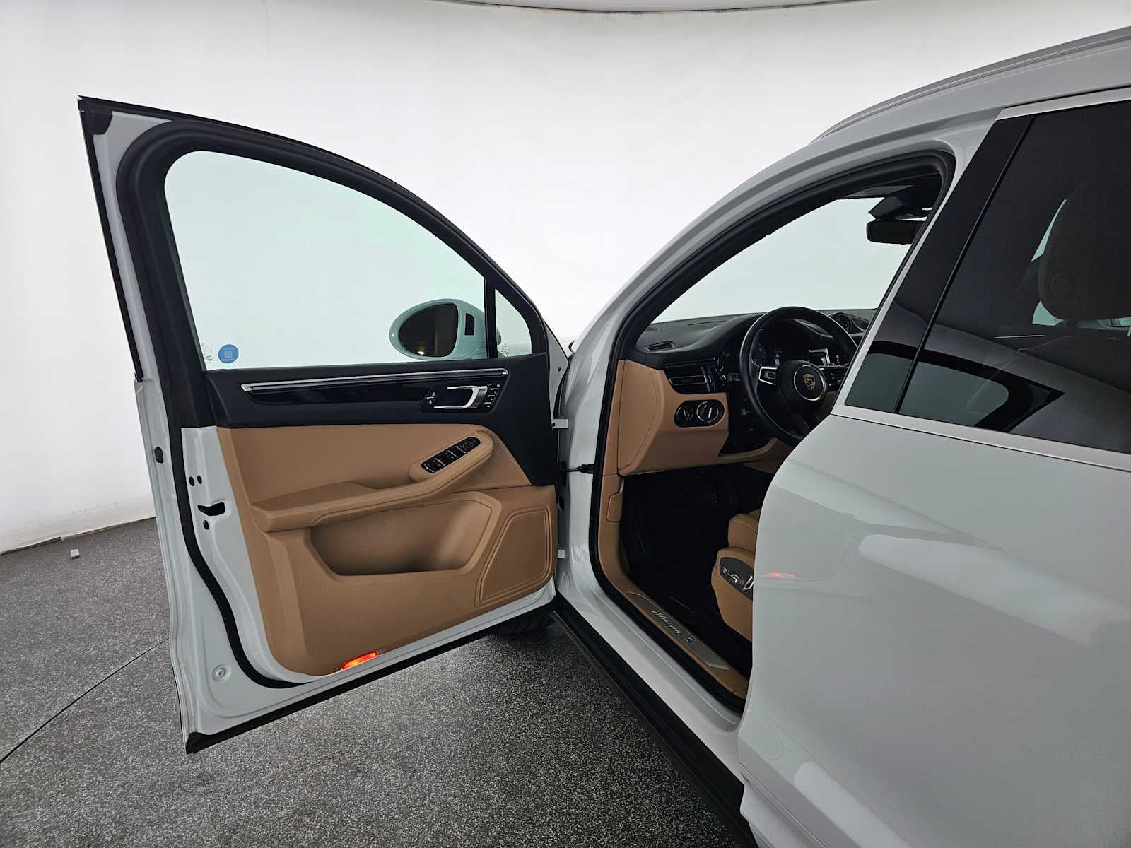 2024 Porsche Macan S