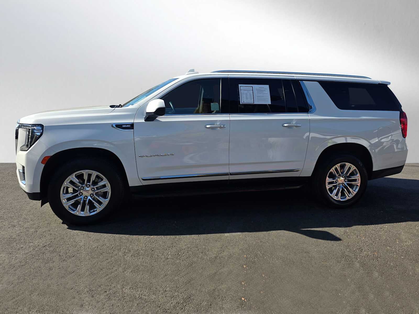 2024 GMC Yukon XL SLT